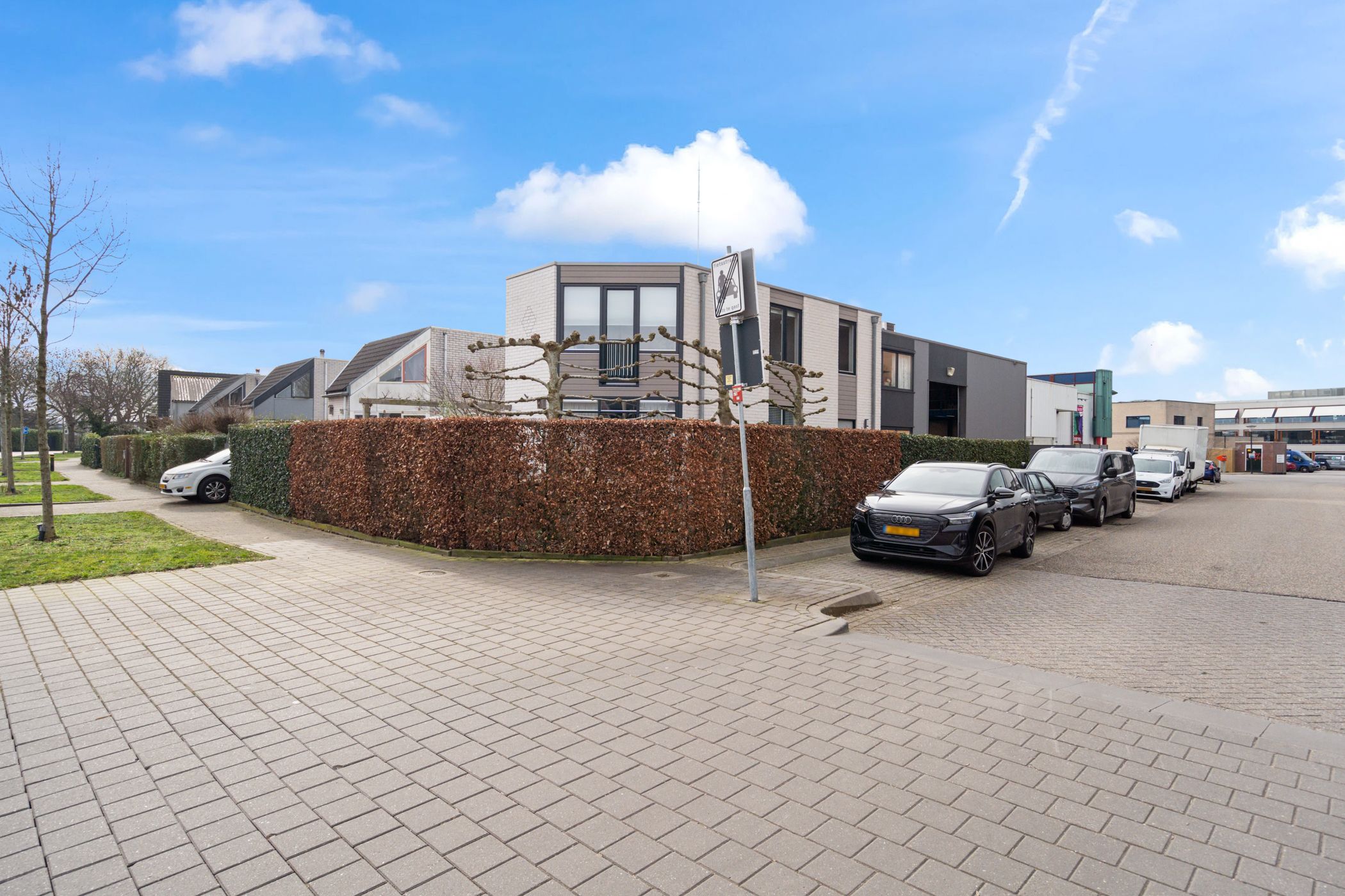 Buying a house in The Netherlands., Merianweg 8