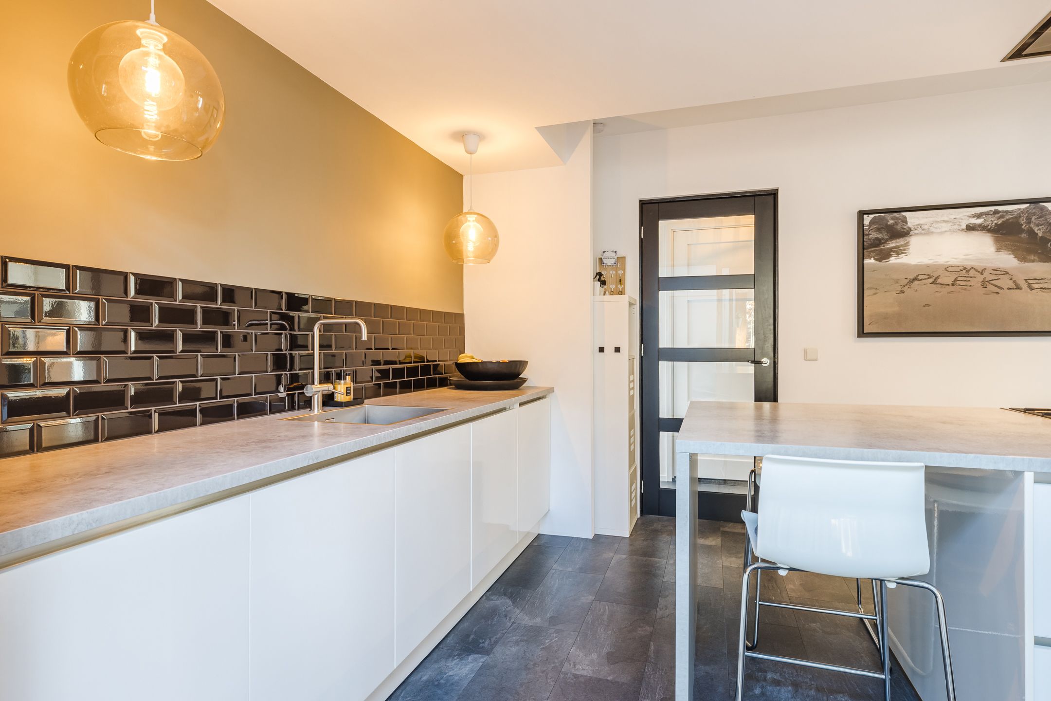 Photo 9 of Marijkestraat 11