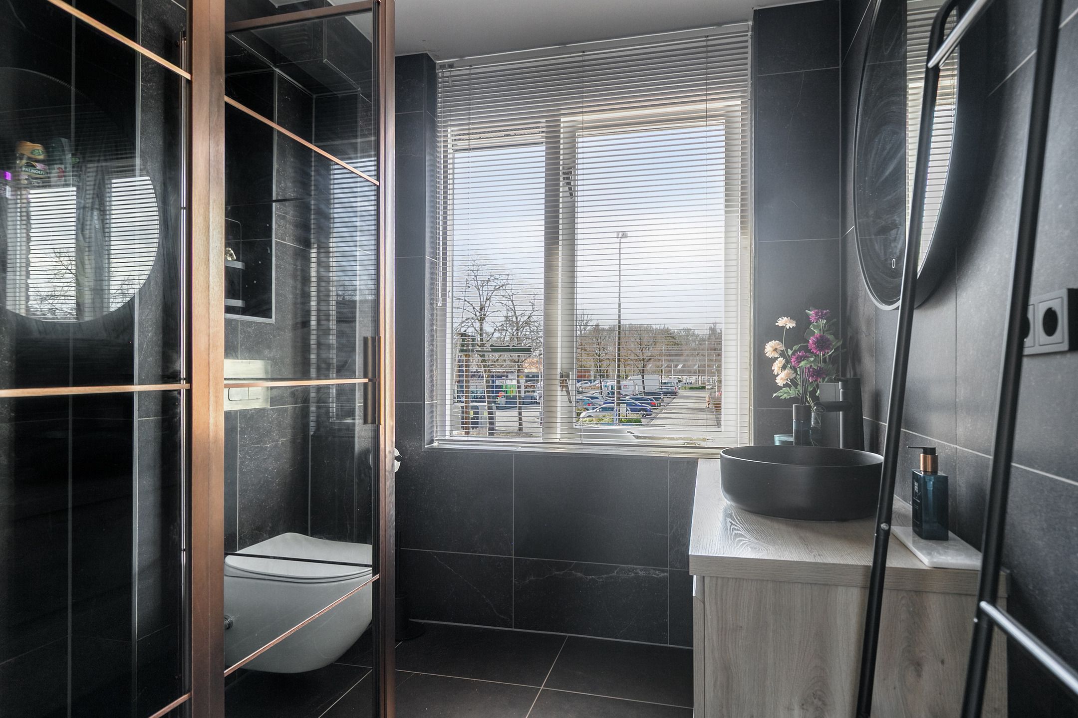 Photo 3 of Vlasleeuwenbek 60