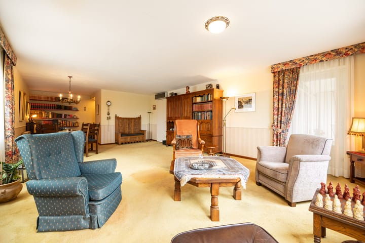 Photo 2 of Pettelaarseweg 243-D