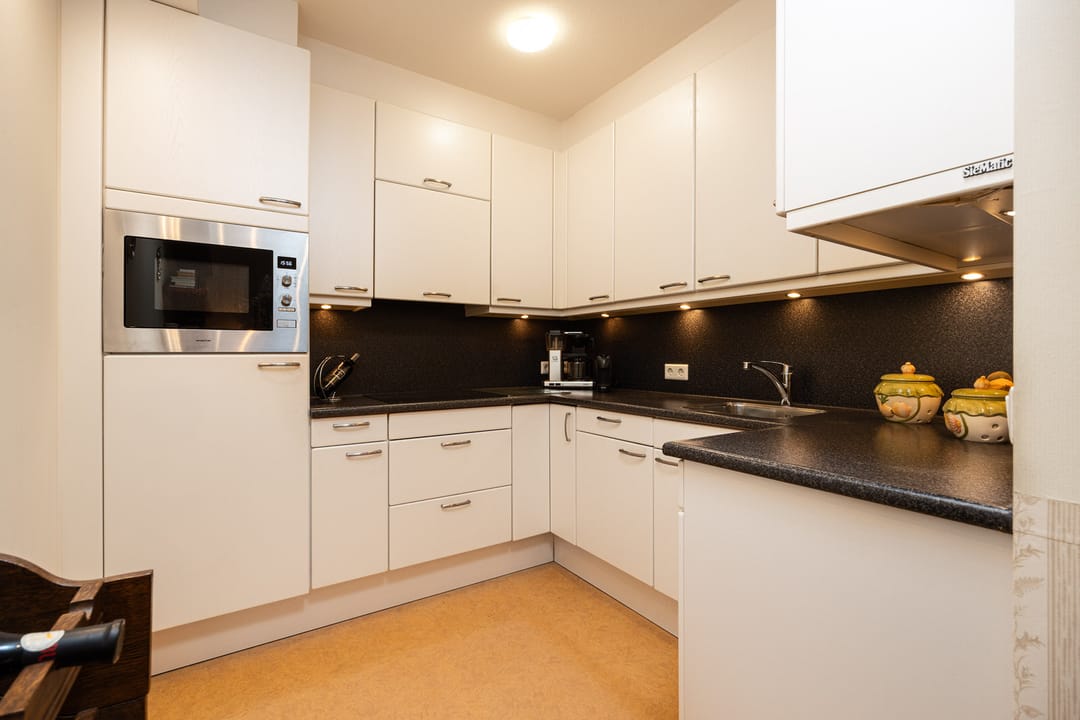 Photo 11 of Pettelaarseweg 243-D