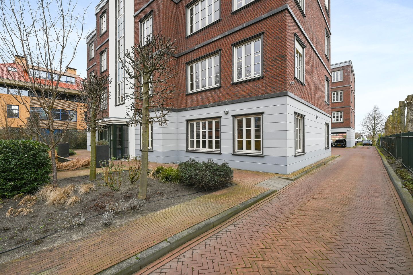 View photo 2 of Laan van Zuid Hoorn 15