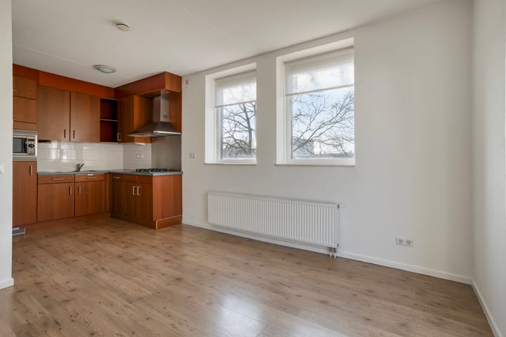 Foto 4 van Spoorstraat 13-C8