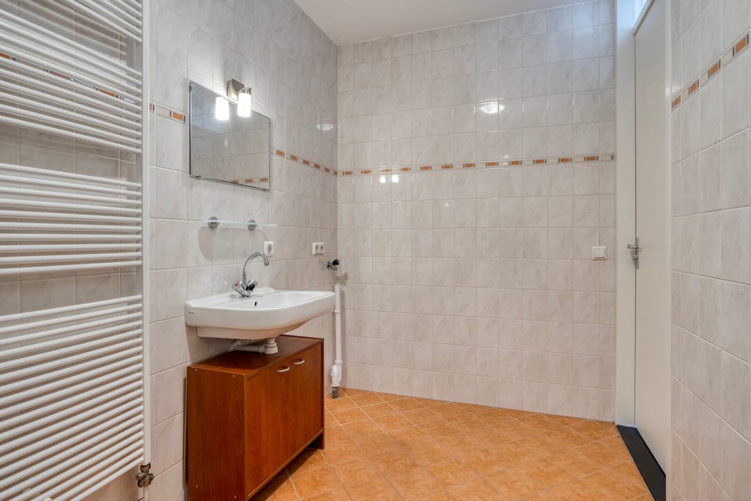 Foto 17 van Spoorstraat 13-C8