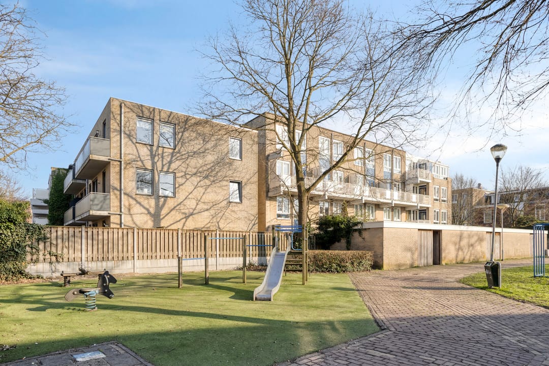 Foto 23 van Spoorstraat 13-C8