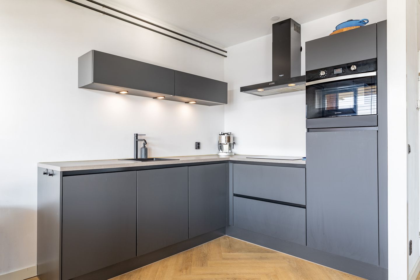 Photo 10 of Teteringsedijk 82-D