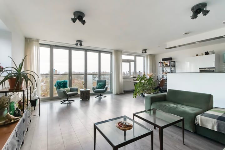 Photo 2 of Maarten Harpertsz. Trompweg 94