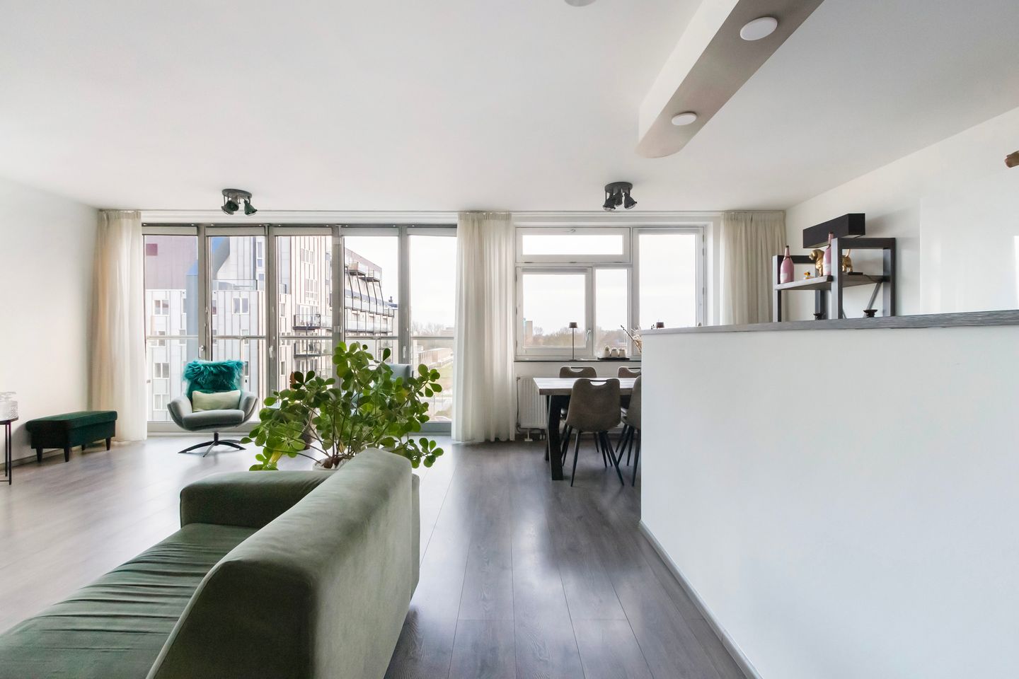 Foto 10 van Maarten Harpertsz. Trompweg 94