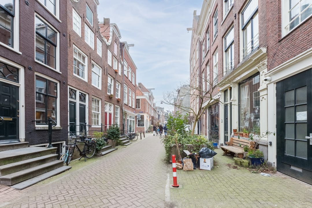 Photo 2 of Weteringstraat 17