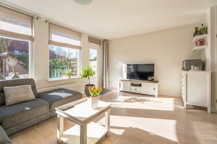 Foto 4 van Bloemenschans 18