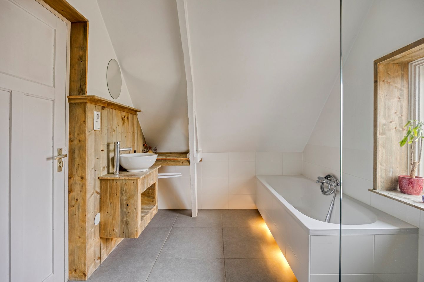 Foto 19 van Vaartweg 43-1