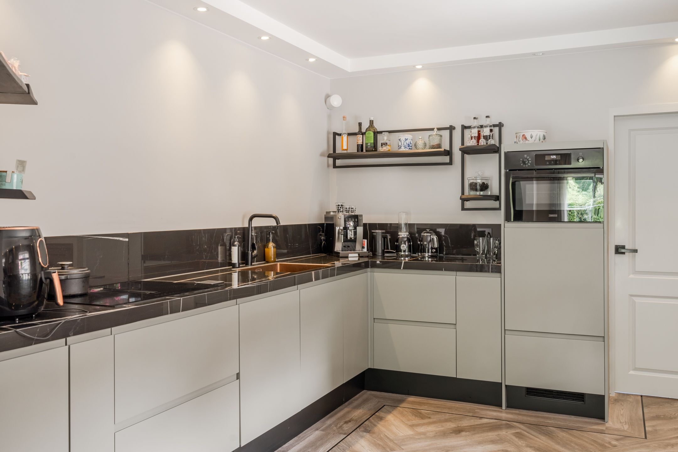 Foto 21 van Venusschelp 9