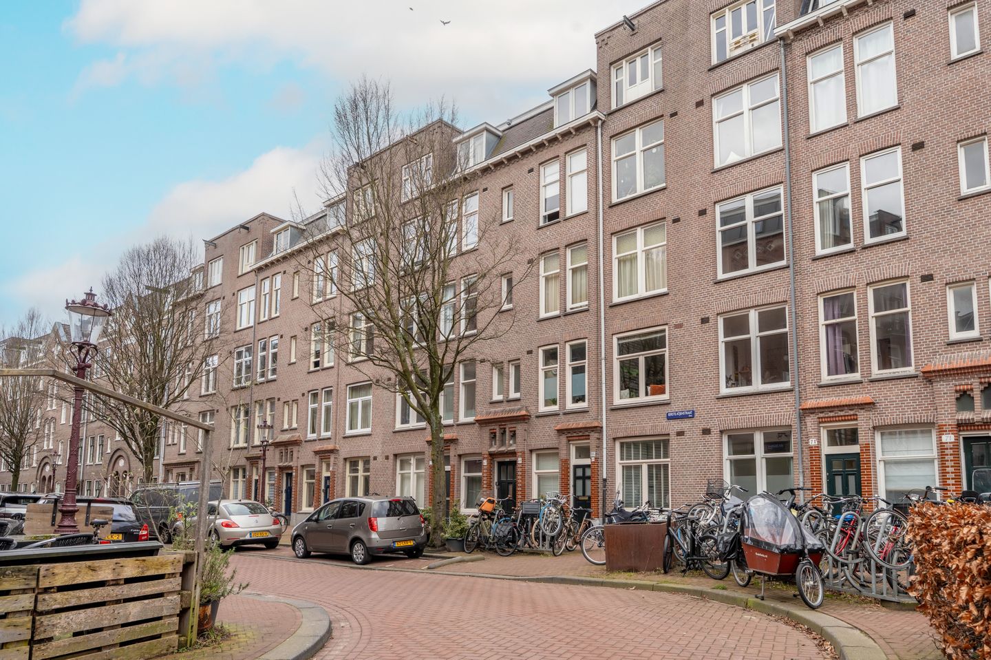 Foto 1 van Eerste Atjehstraat 67-1
