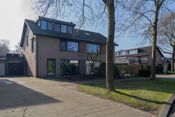Kennedylaan 39 — te koop in Goirle, 2-onder-1-kapwoning