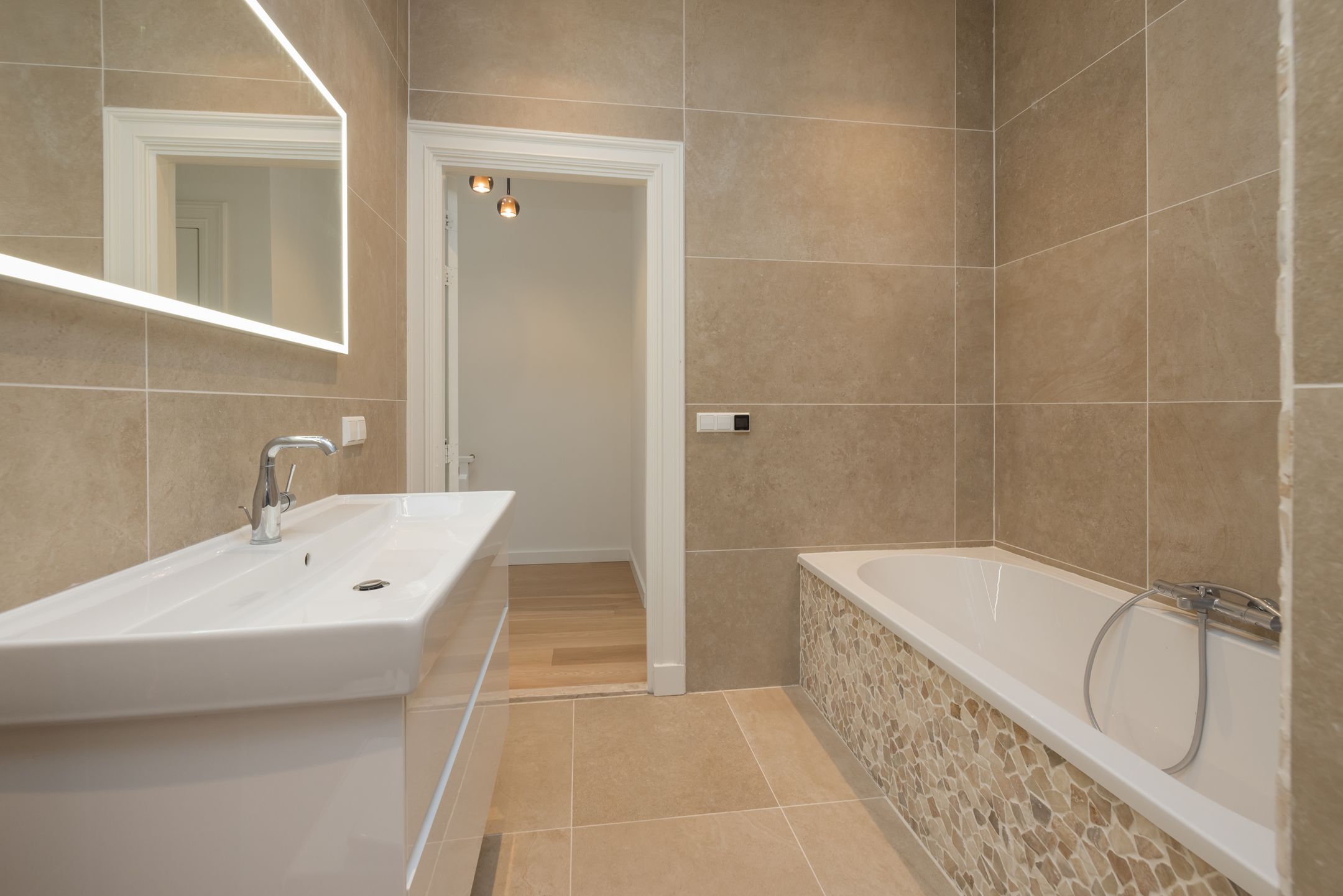 Foto 39 van Koningin Astrid Boulevard 42