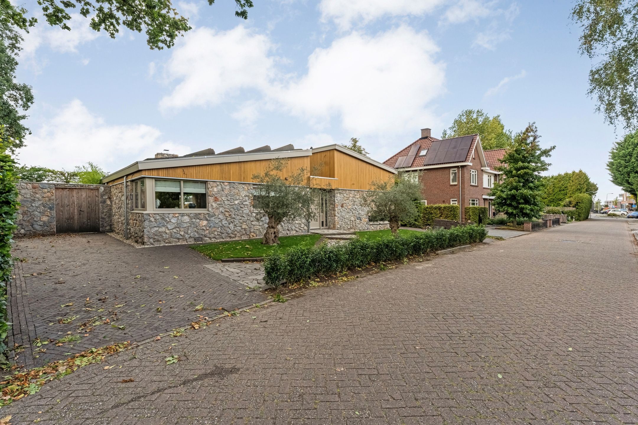 Photo 3 of Willebrandt van Oldenburgstraat 5-A