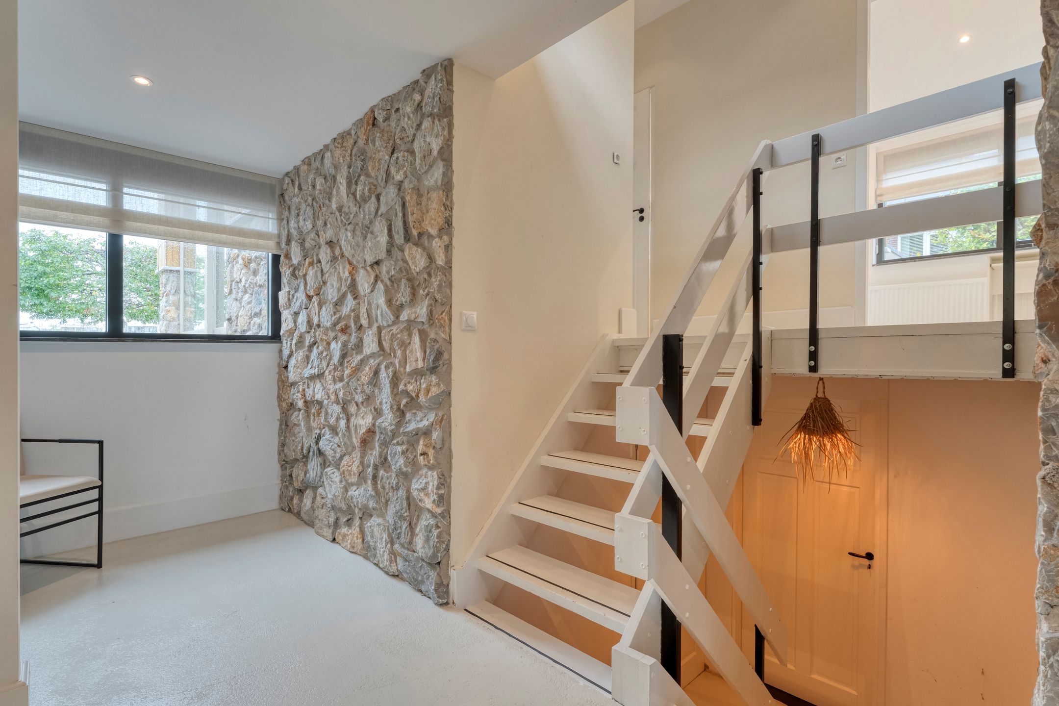 Photo 33 of Willebrandt van Oldenburgstraat 5-A