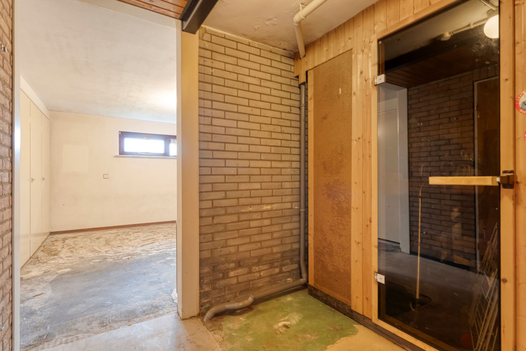 Photo 42 of Willebrandt van Oldenburgstraat 5-A