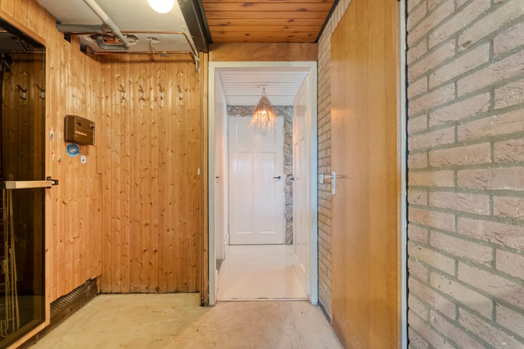 Photo 43 of Willebrandt van Oldenburgstraat 5-A