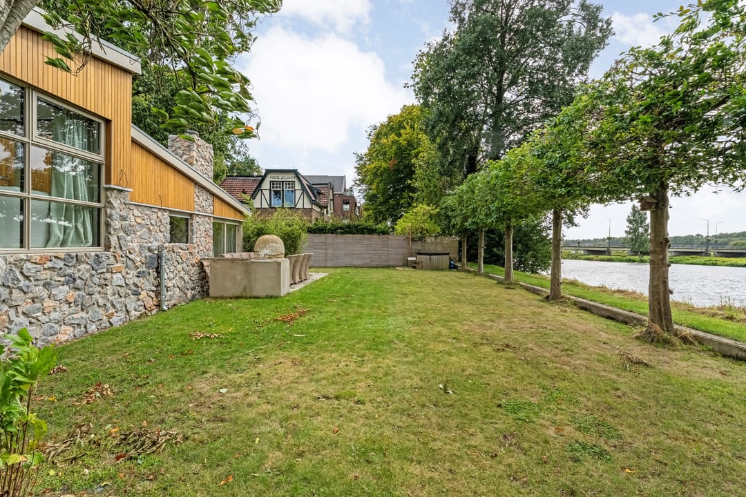 Photo 58 of Willebrandt van Oldenburgstraat 5-A