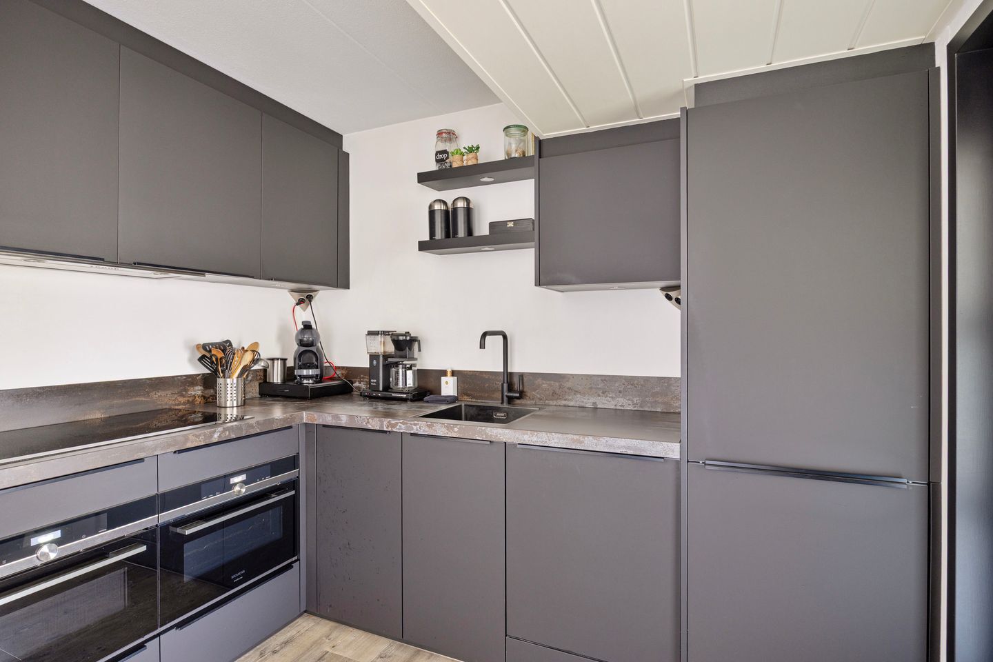 Photo 20 of Schemperserf 65