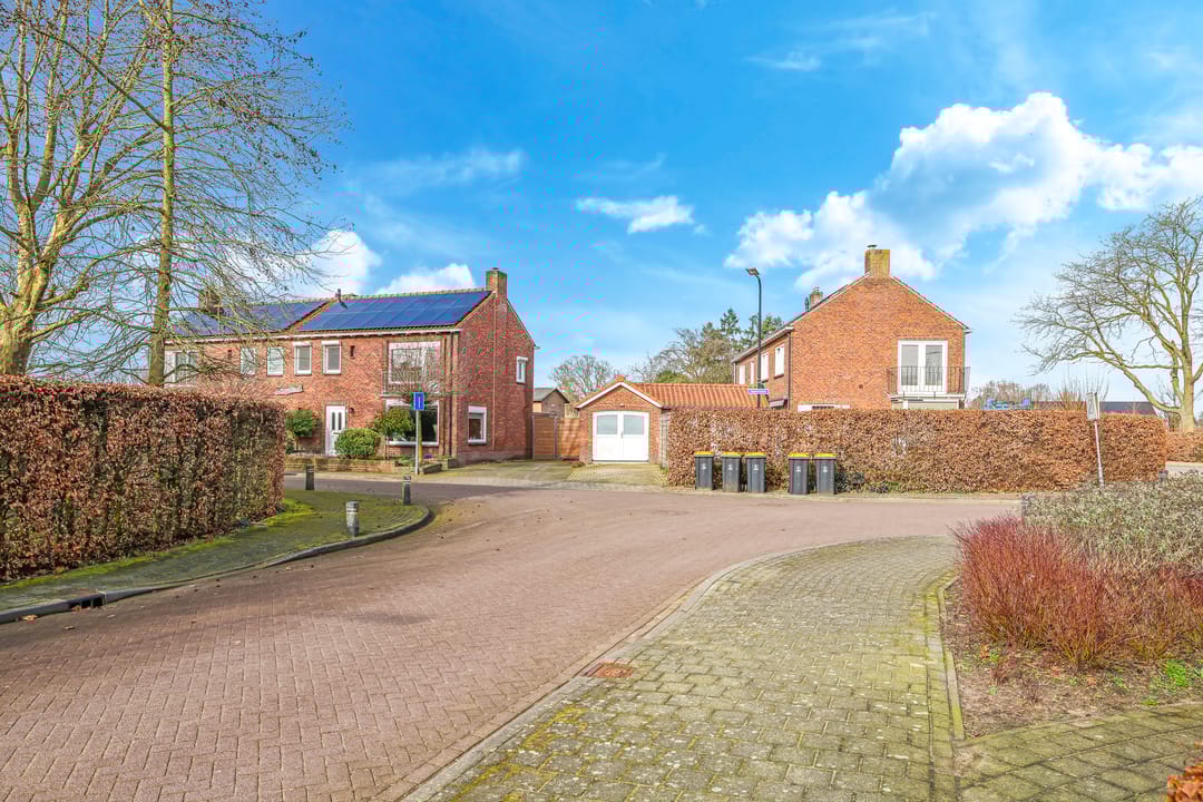 Foto 68 van Iepenlaan 4