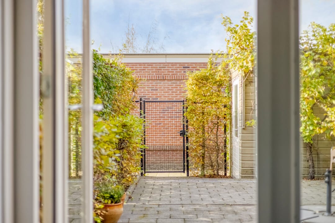 Foto 16 van Jan Wolkerslaan 15