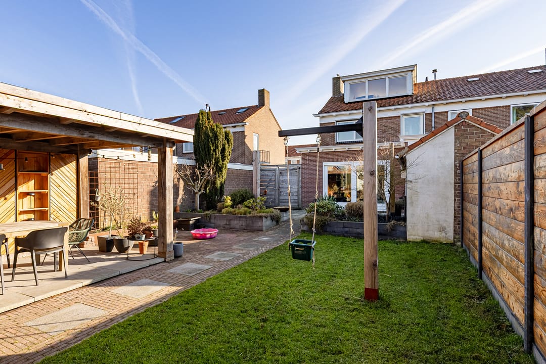 Photo 38 of Da Costastraat 6
