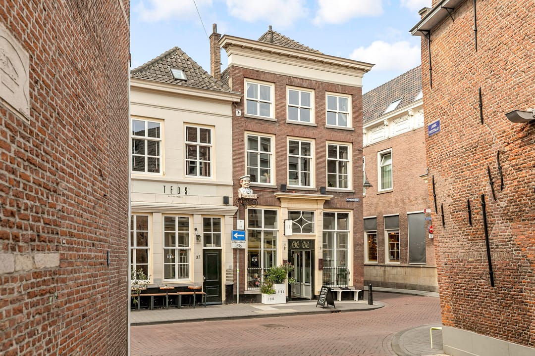 Luxurious Apartment in Monumental Building in the Heart of Den Bosch — 27