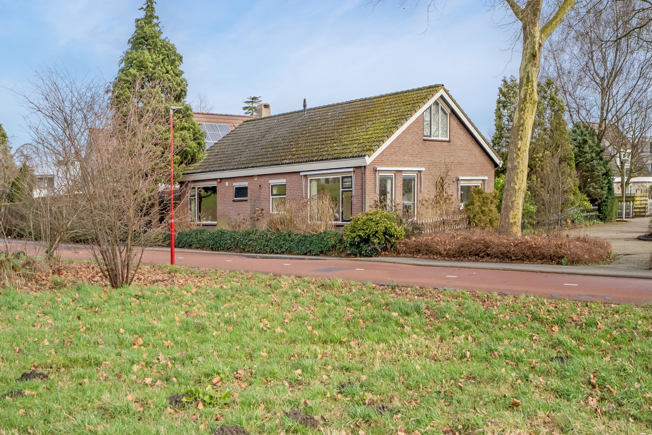 Photo 3 of Behrenslijn 19