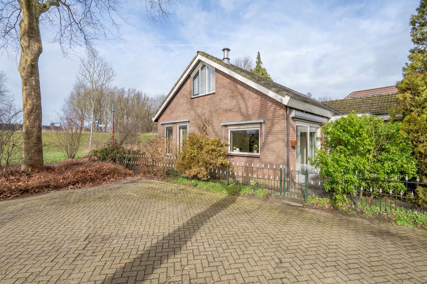 Photo 5 of Behrenslijn 19