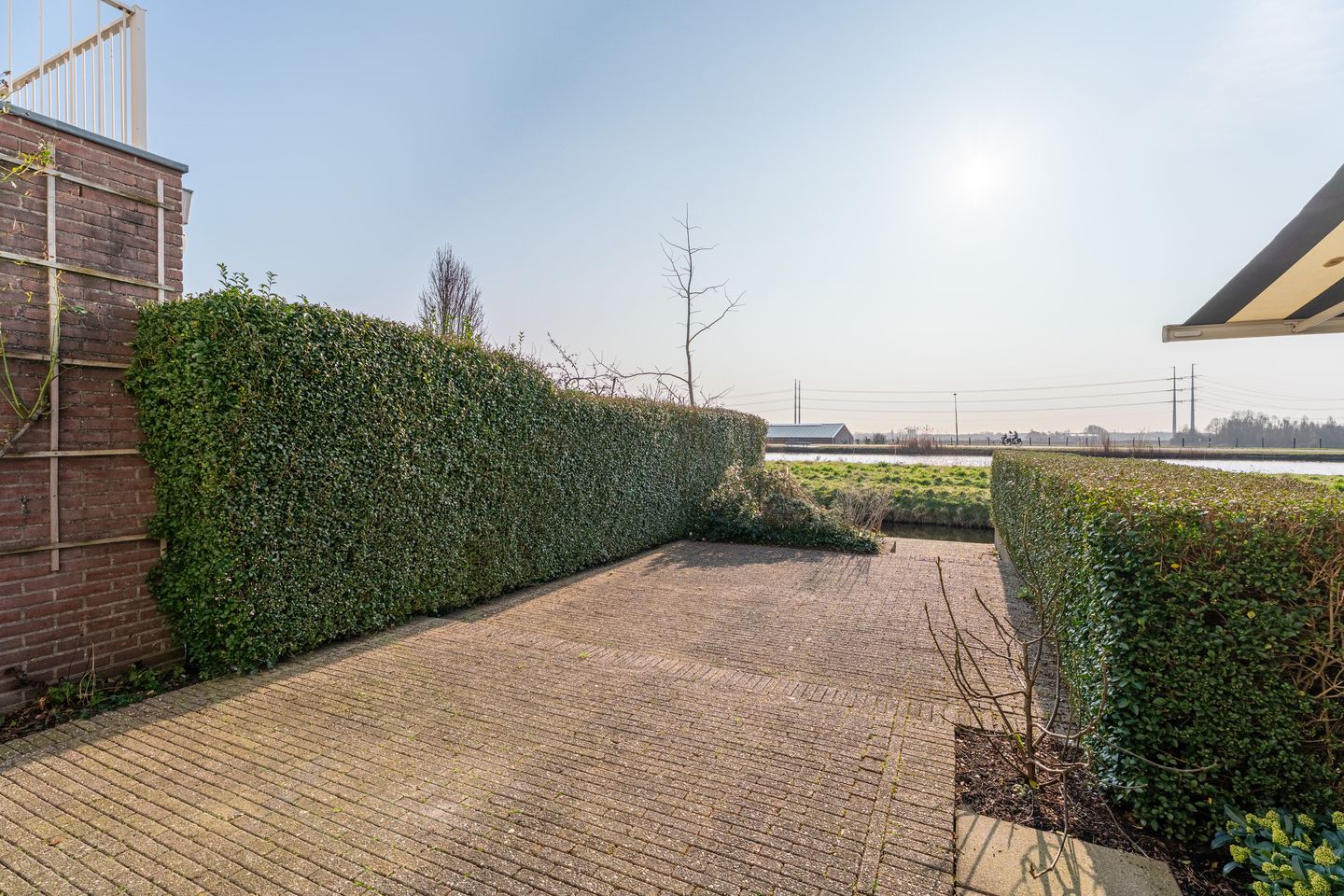 Foto 25 van Jacqueline van der Waalsheem 21