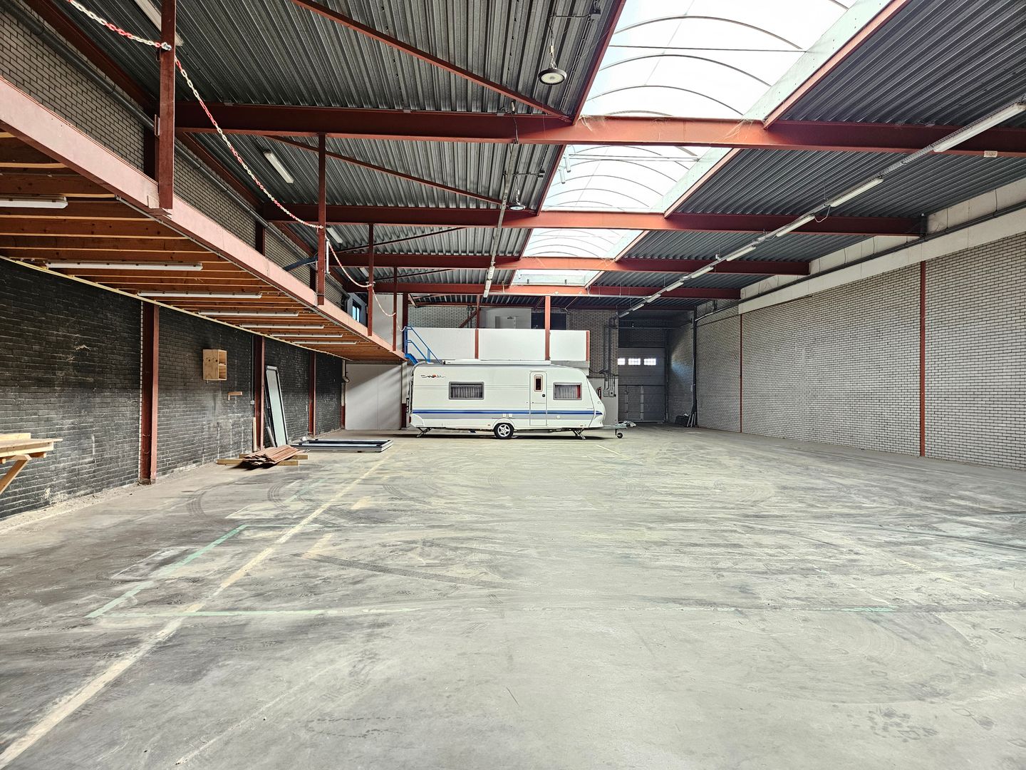 View photo 4 of Industrieweg 3