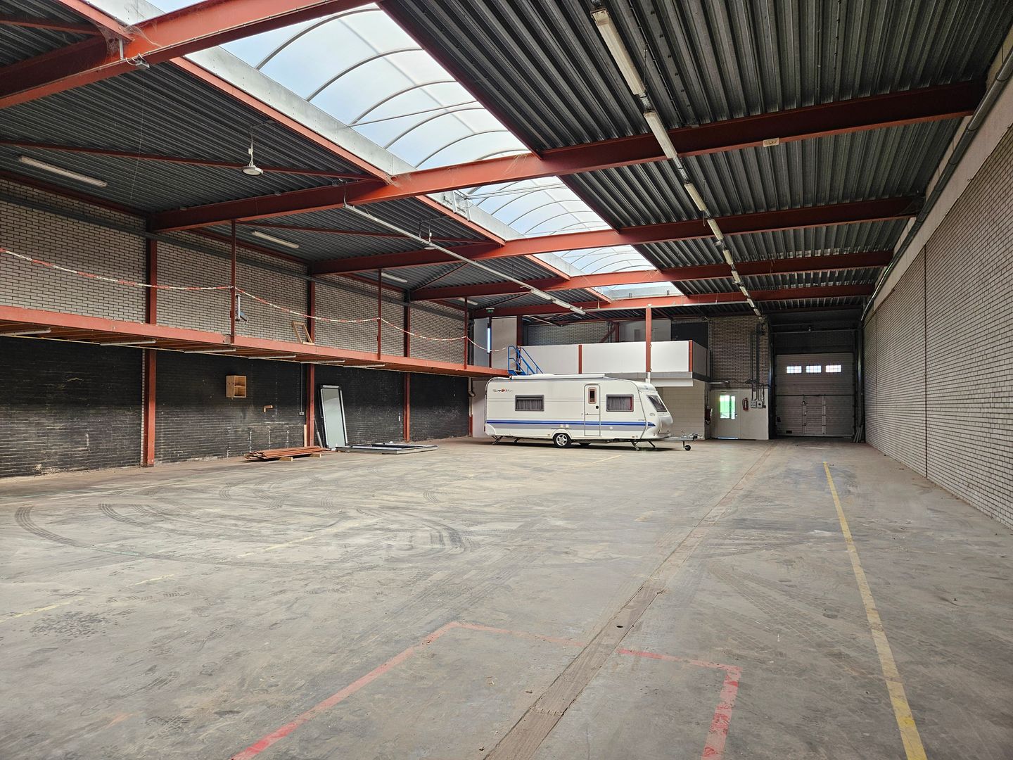 View photo 5 of Industrieweg 3