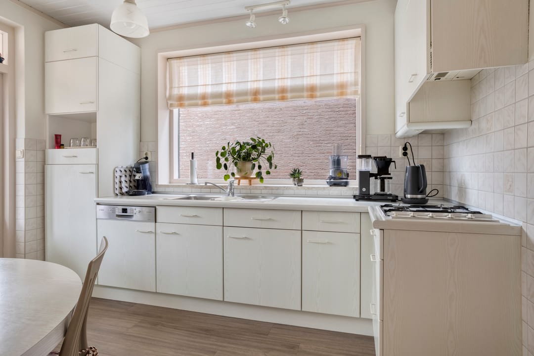 Photo 13 of Amalia van Solmsstraat 51