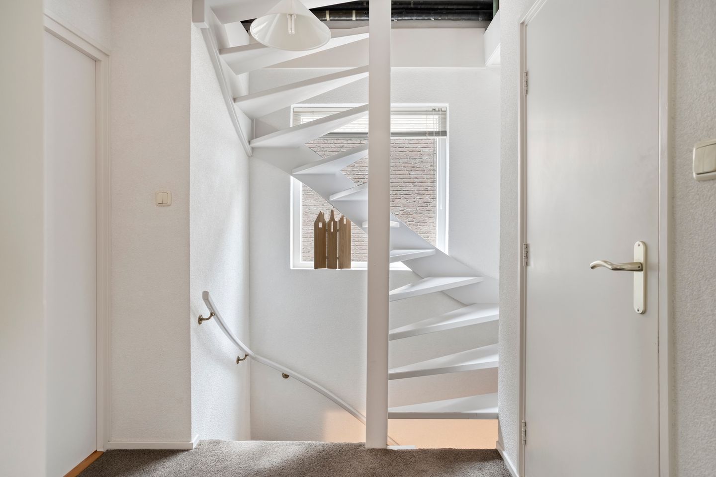 Photo 29 of Amalia van Solmsstraat 51