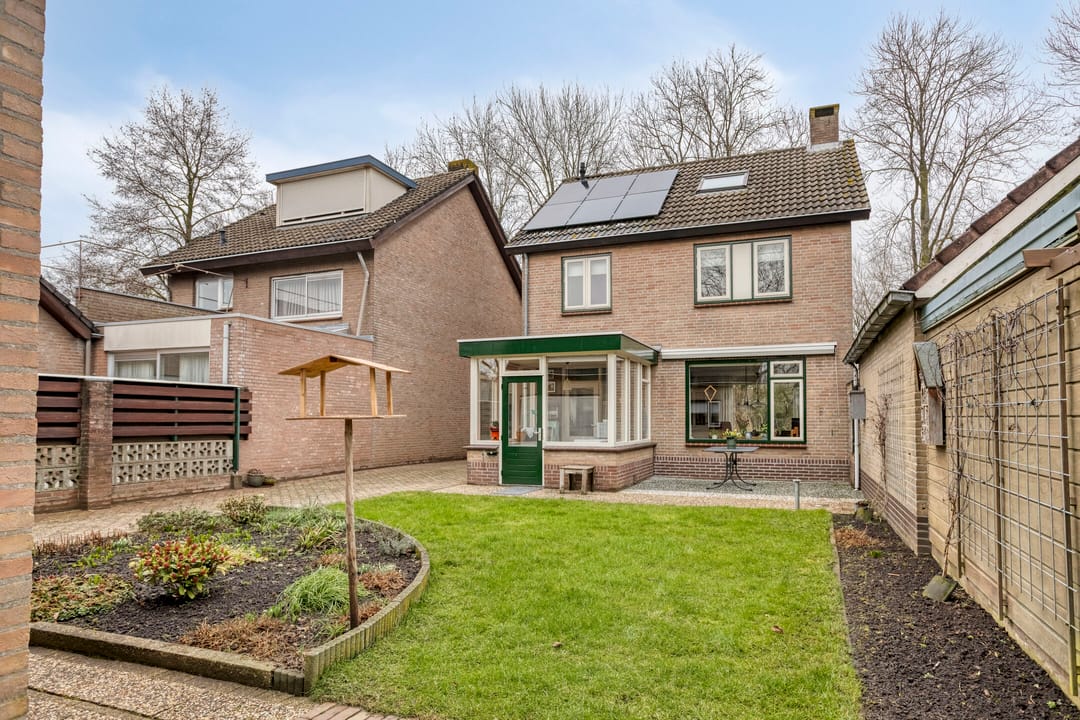 Photo 37 of Amalia van Solmsstraat 51