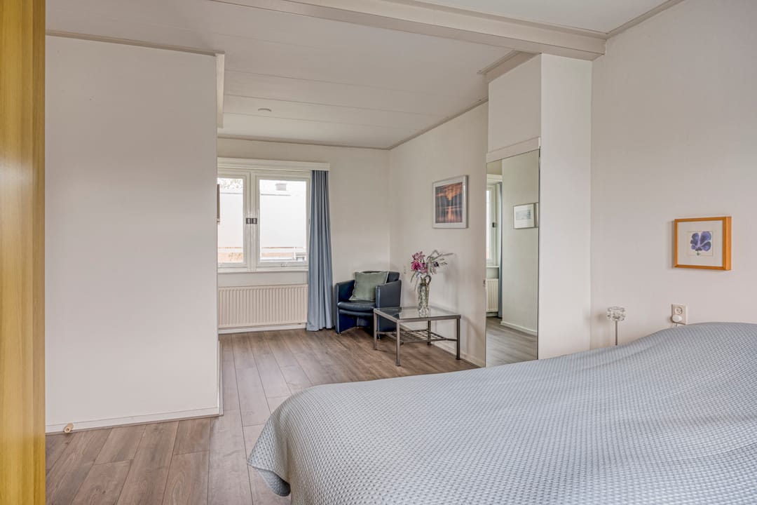 Foto 13 van van Laarstraat 8