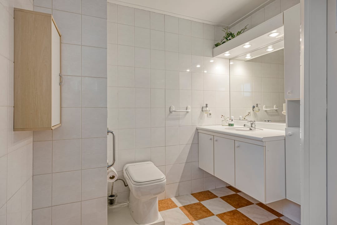 Foto 16 van van Laarstraat 8