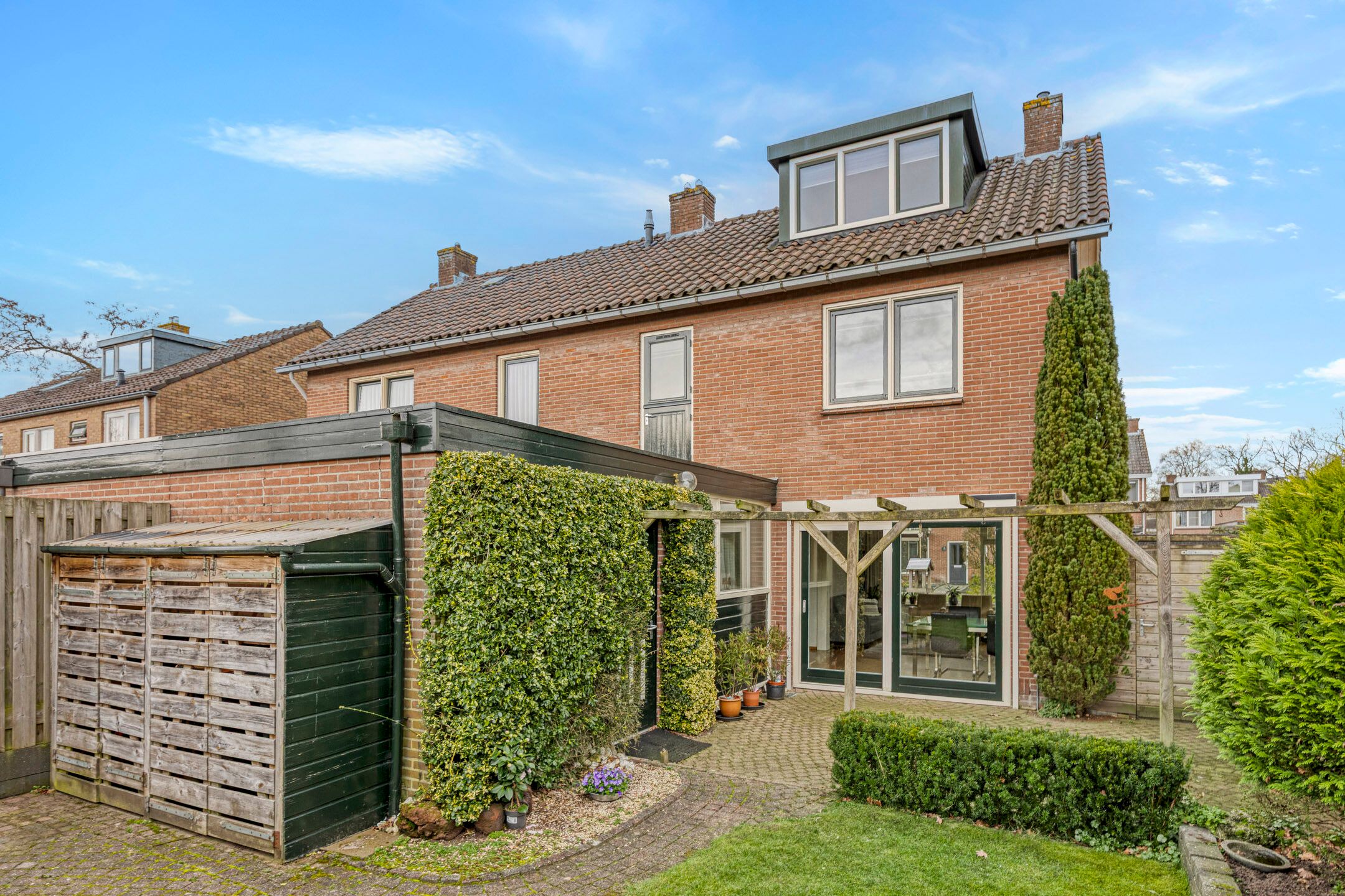 Foto 24 van van Laarstraat 8