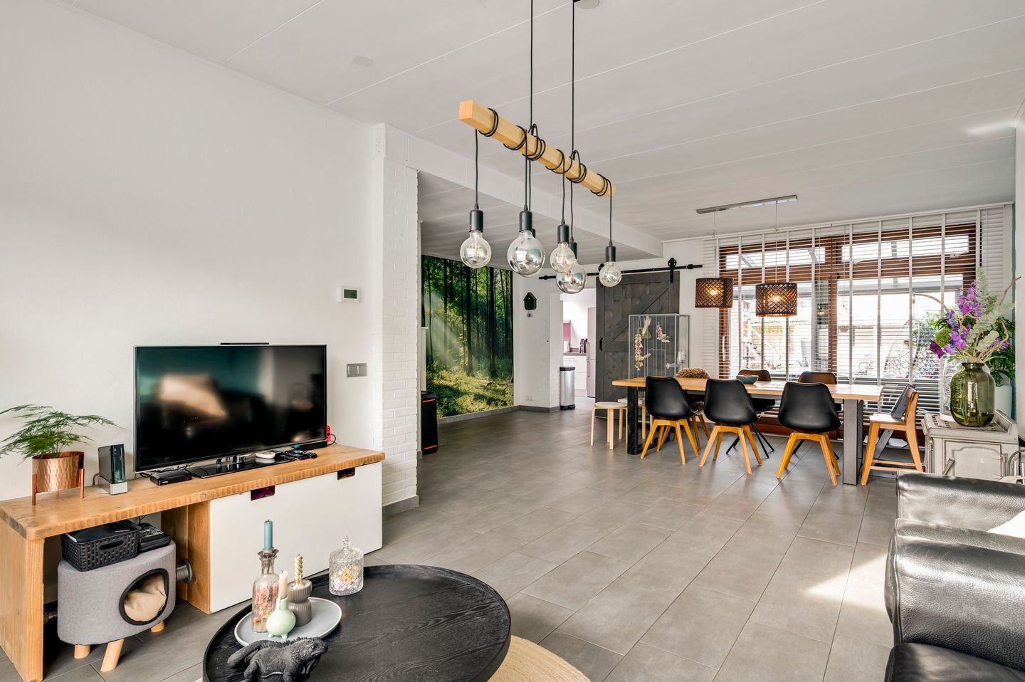 Photo 10 of Genkstraat 3