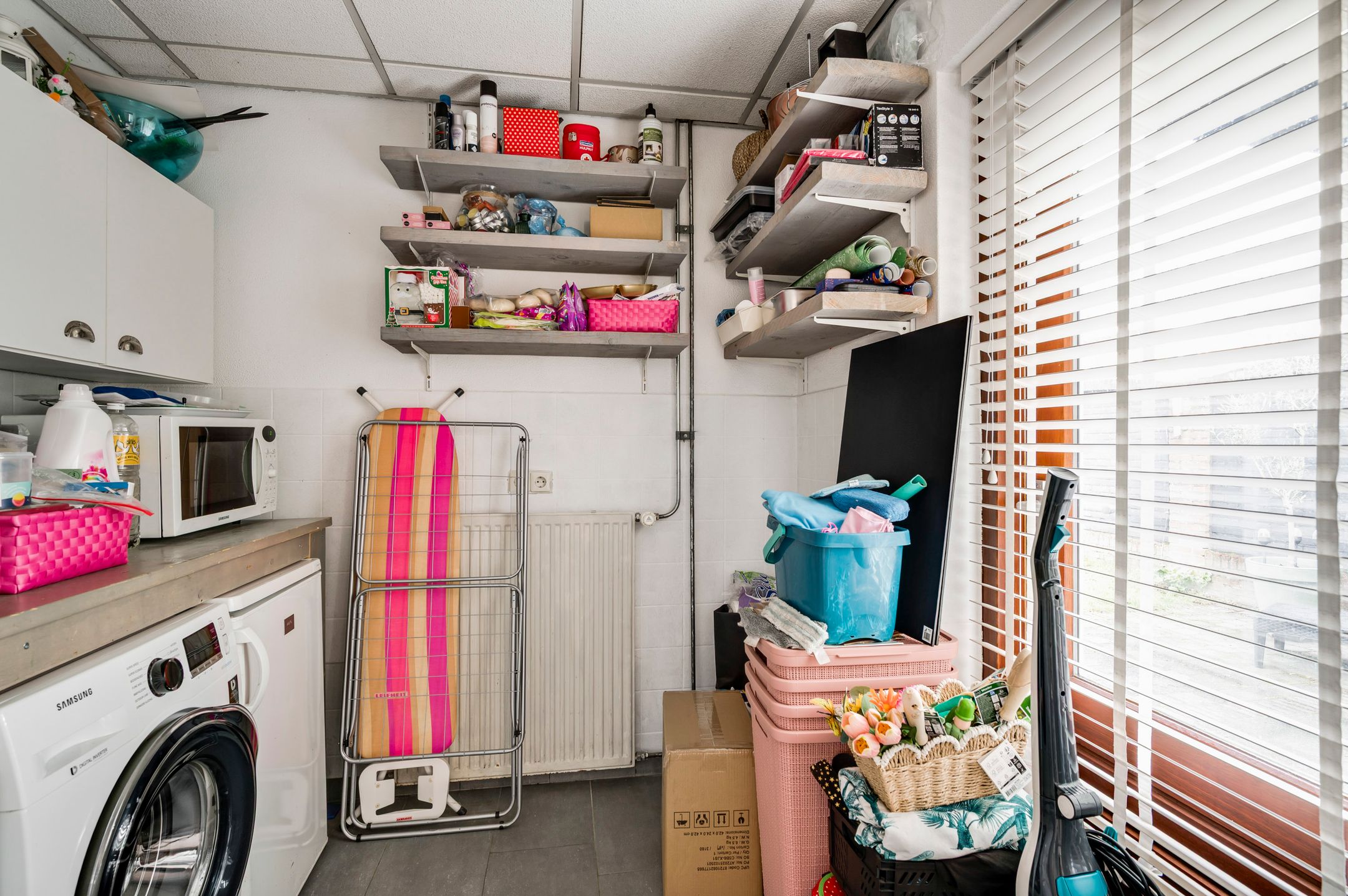 Photo 18 of Genkstraat 3