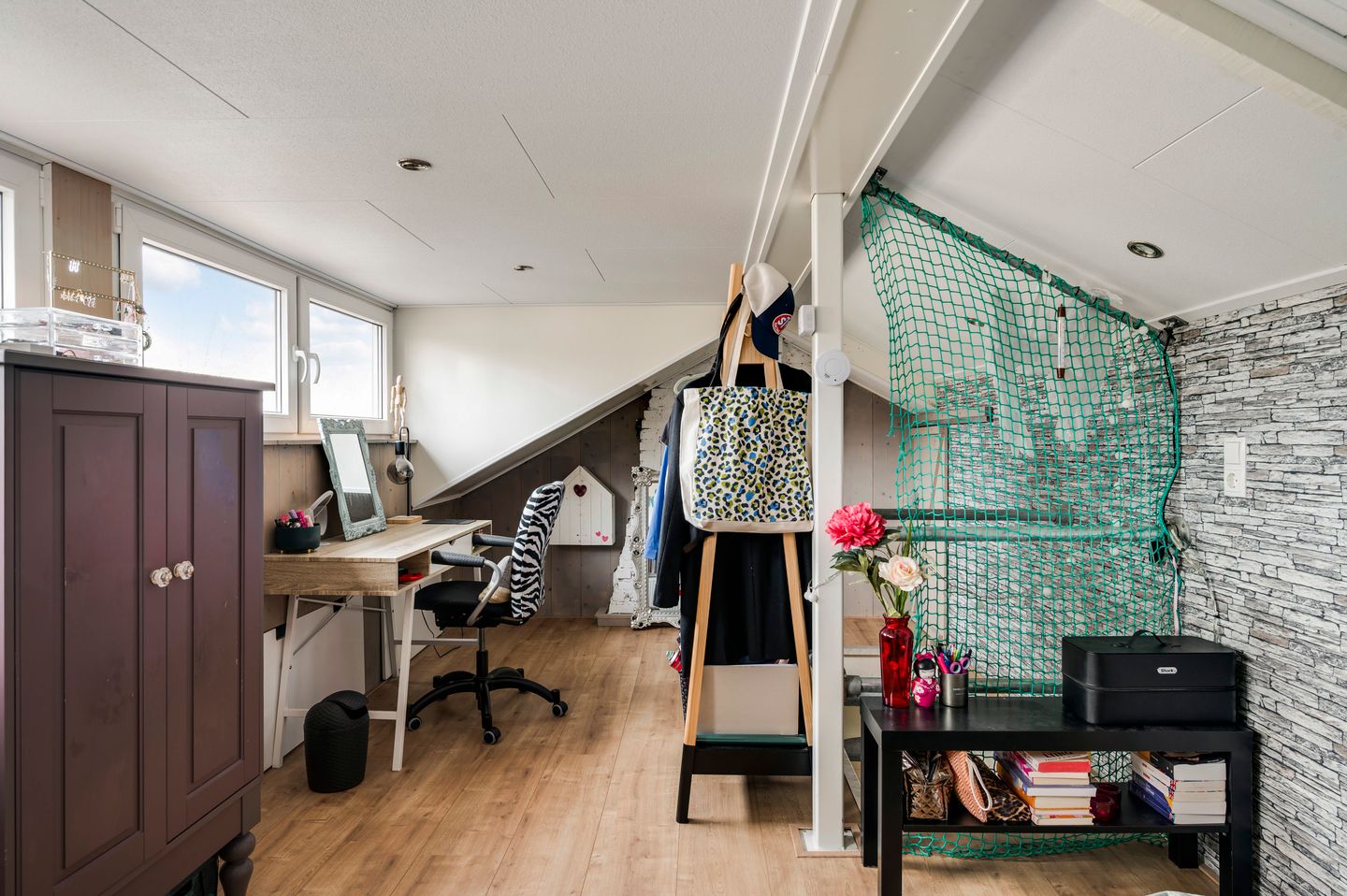 Photo 35 of Genkstraat 3