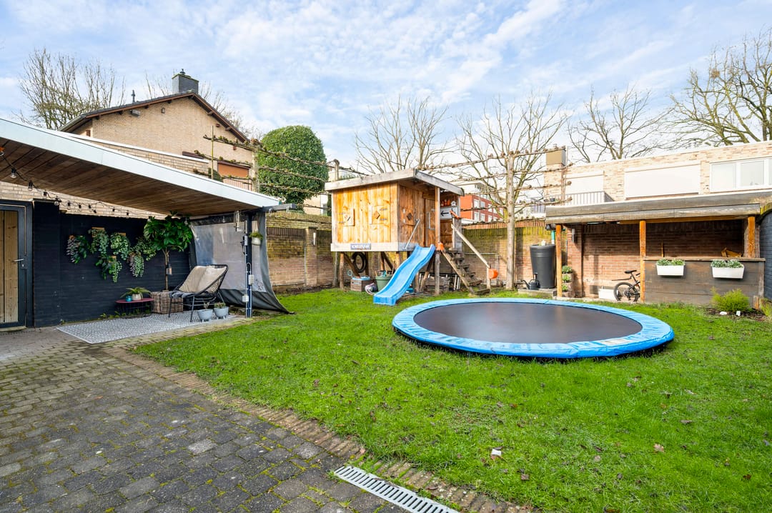 Photo 38 of Genkstraat 3