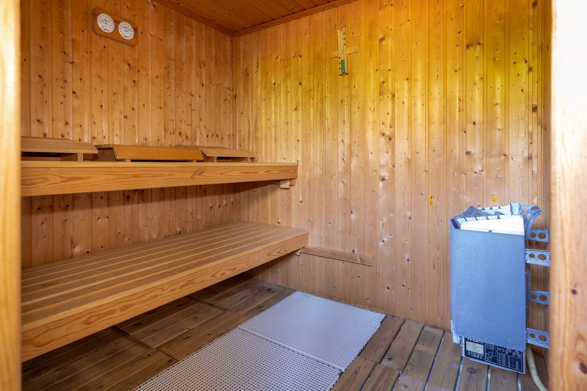 Photo 15 of Convent 10