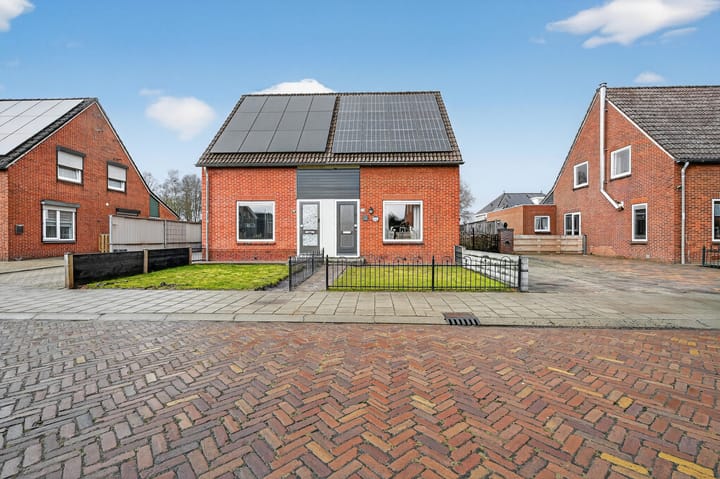 Photo 2 of Engweg 124