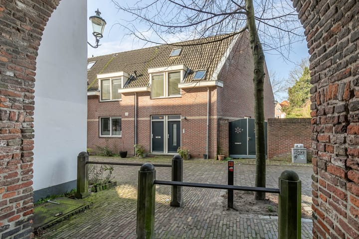 Muurhuizen 62 A