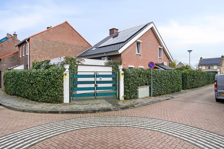 Photo 2 of Mauritsstraat 8