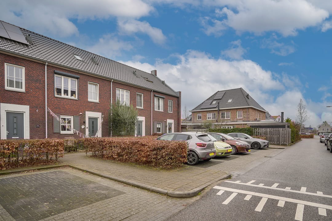 Photo 31 of Meester N J van Riemsdijkstraat 8