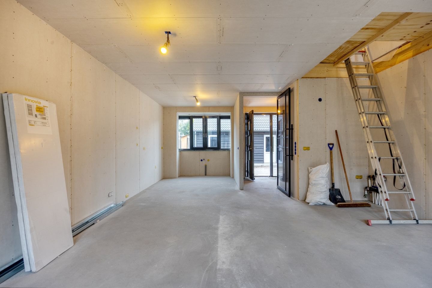 Newly built corner home with five bedrooms in picturesque Wijngaarden — 14